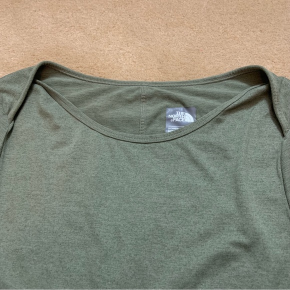 The North Face Flashdry heathered olive green athletic hiking shirt - Picture 4 of 9